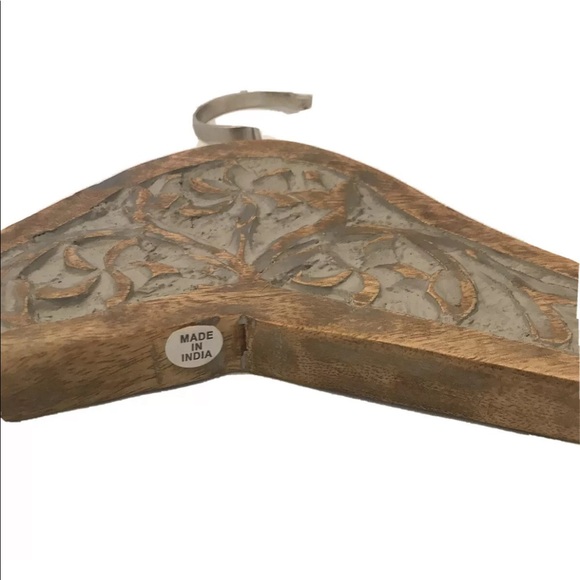 Handcarved Wooden Floral Embossed Clothing Hanger In  Natural Brown - Picture 6 of 6